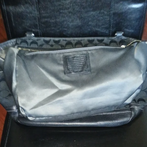 Coach Black Signature Shoulder Bag - Picture 11 of 12